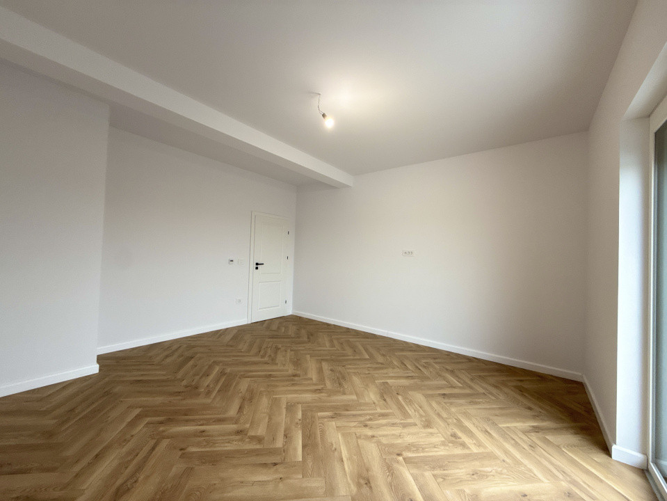 Duplex cu 4 camere de vanzare in localitatea Covaci 17, foxfort.ro