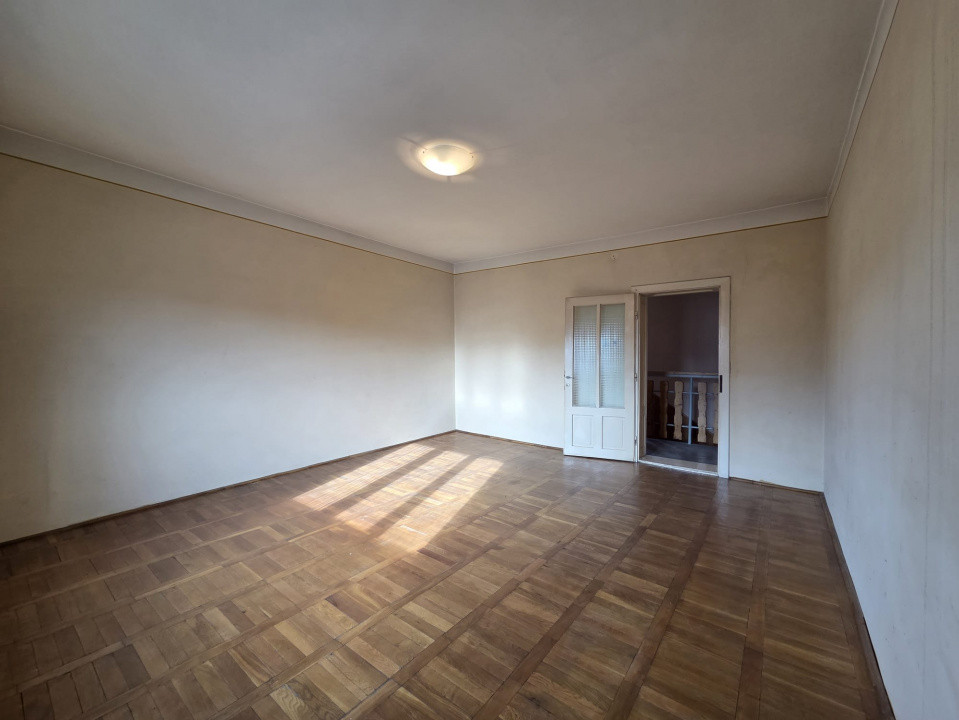 Casa individuala de vanzare | Zona UTA |Amprenta la sol 164 mp P+2 | Comision 0% 3, foxfort.ro