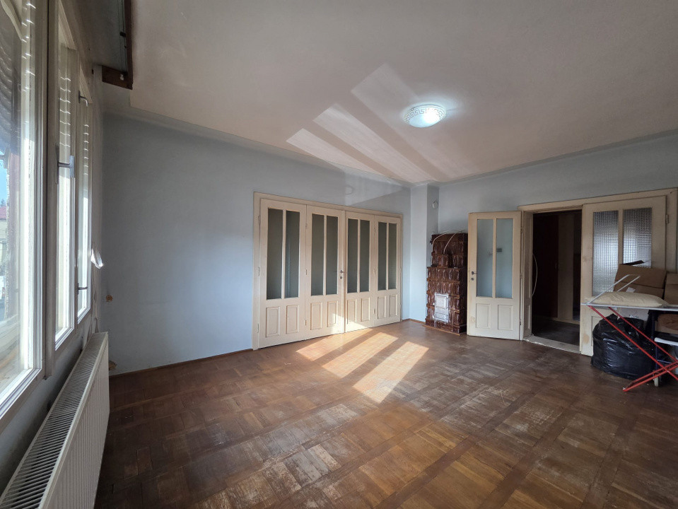 Casa individuala de vanzare | Zona UTA |Amprenta la sol 164 mp P+2 | Comision 0% 4, foxfort.ro