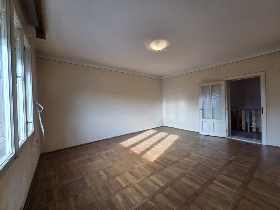 Casa individuala de vanzare | Zona UTA |Amprenta la sol 164 mp P+2 | Comision 0% 5, foxfort.ro