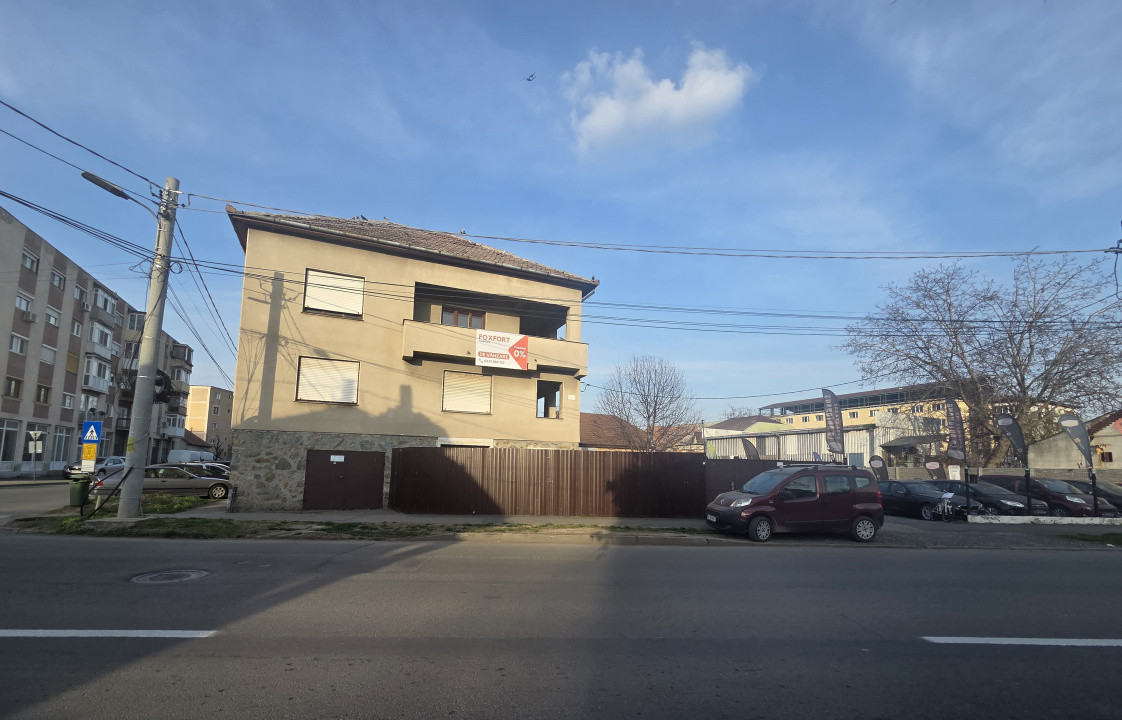 Casa de vanzare Parter + 2 Etaje |7camere | 350 mp utili | Zona UTA 15, foxfort.ro