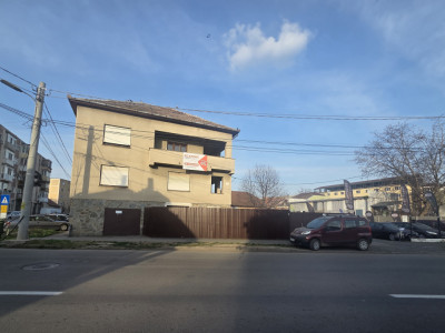 Casa de vanzare Parter + 2 Etaje |7camere | 350 mp utili | Zona UTA imagine mica 15, foxfort.ro