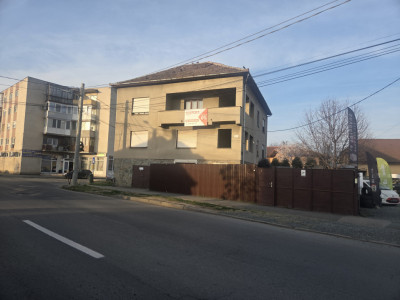 Casa de vanzare Parter + 2 Etaje |7camere | 350 mp utili | Zona UTA imagine mica 3, foxfort.ro