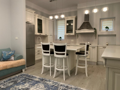 Apartament cu 3 camere, parter inalt - Central imagine mica 2, foxfort.ro