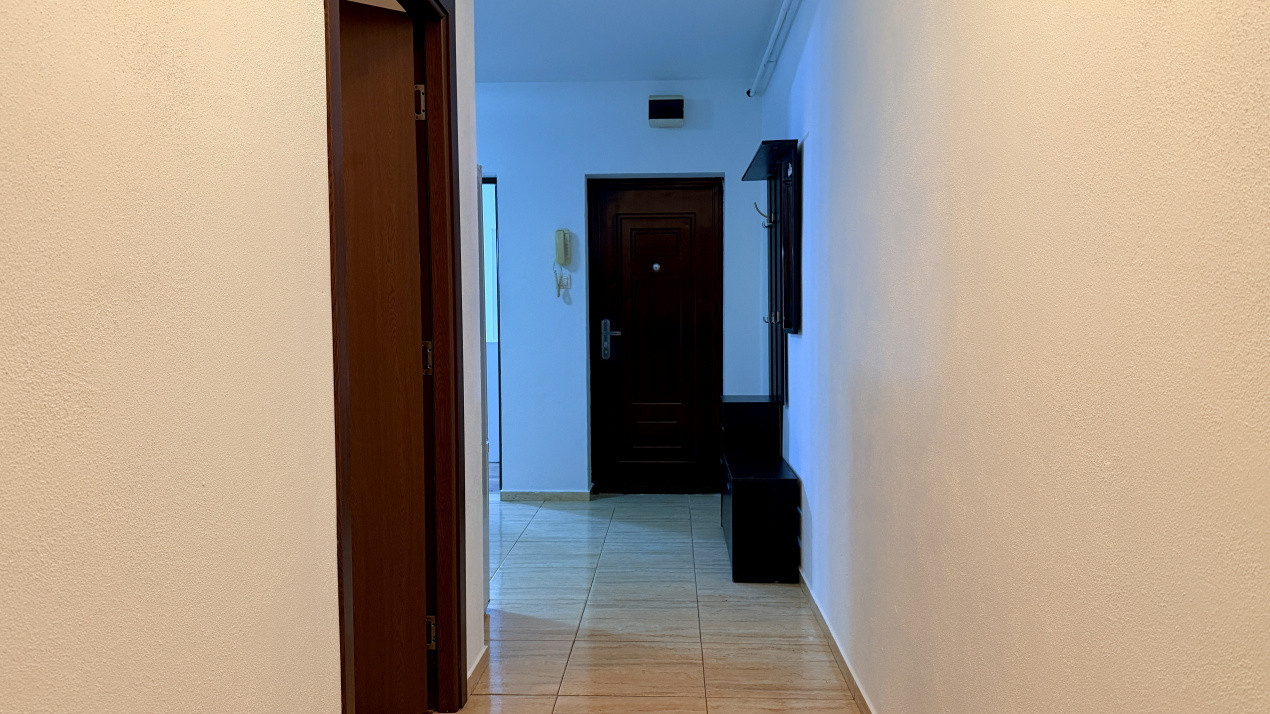 Apartament de inchiriat 3 camere, zona Lipovei 9, foxfort.ro