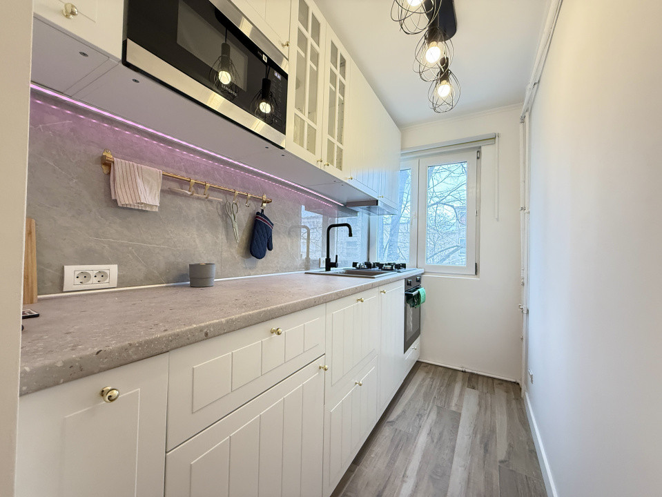 Apartament cu 4 camere de vanzare in Timisoara, zona Cetatii 7, foxfort.ro