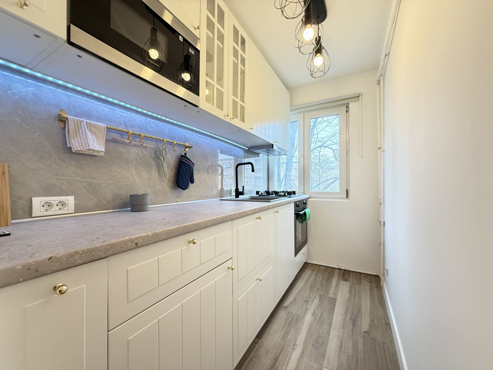 Apartament cu 4 camere de vanzare in Timisoara, zona Cetatii 8, foxfort.ro