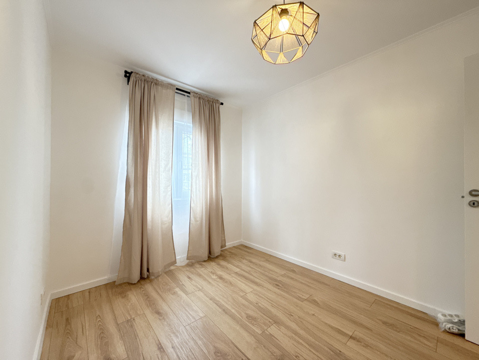 Apartament cu 4 camere de vanzare in Timisoara, zona Cetatii 24, foxfort.ro