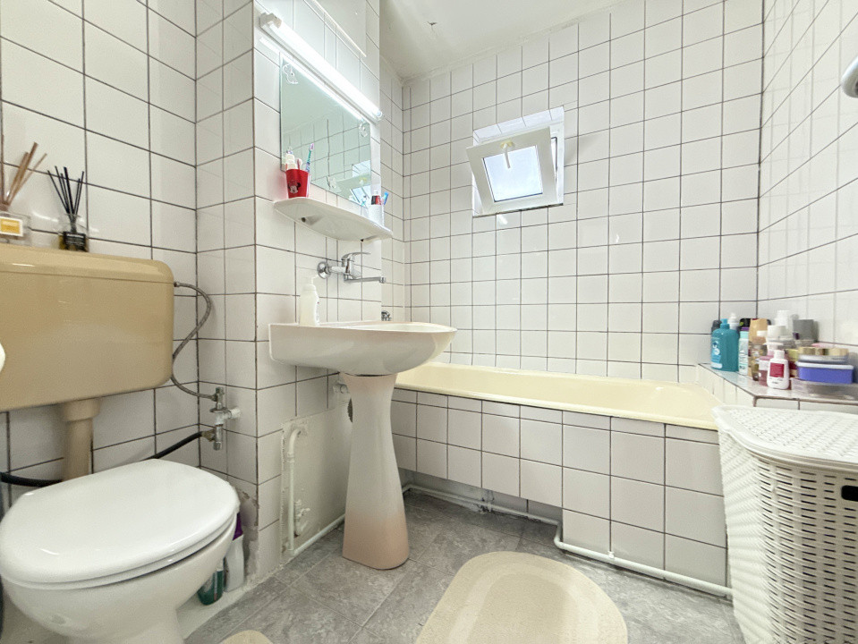 Apartament cu 3 camere de vanzare in Timisoara, zona Lipovei 13, foxfort.ro