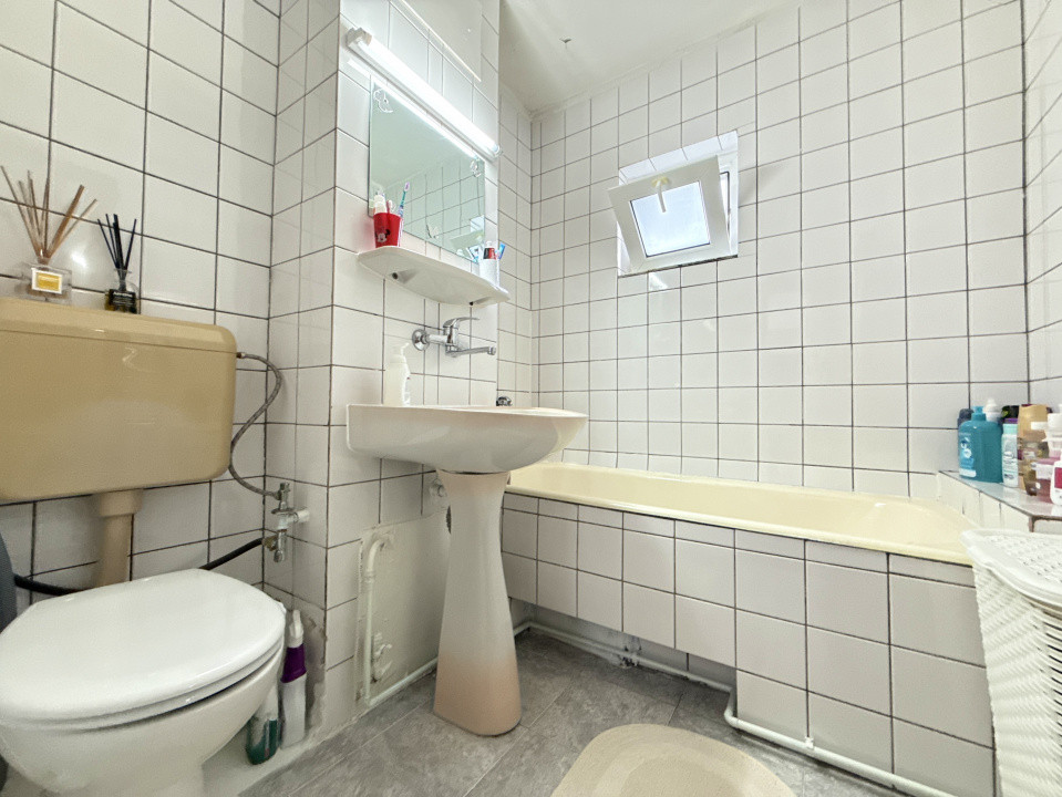 Apartament cu 3 camere de vanzare in Timisoara, zona Lipovei 14, foxfort.ro