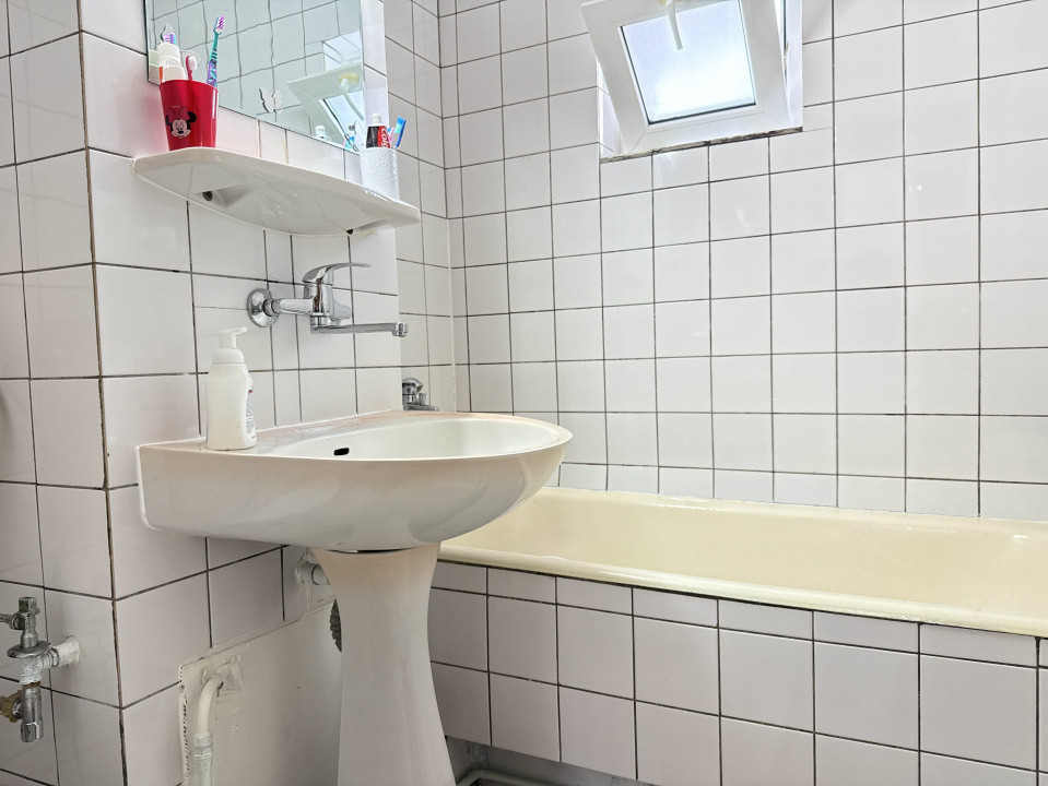 Apartament cu 3 camere de vanzare in Timisoara, zona Lipovei 26, foxfort.ro