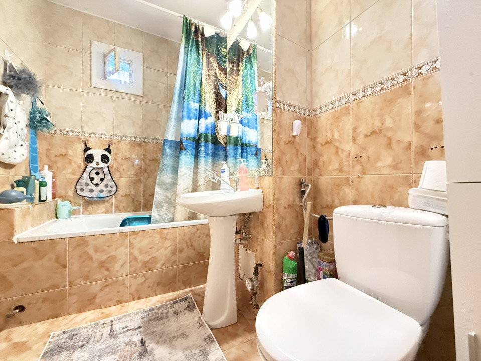 COMISION 0% Apartament cu 3 camere de vanzare in zona Lipovei 15, foxfort.ro