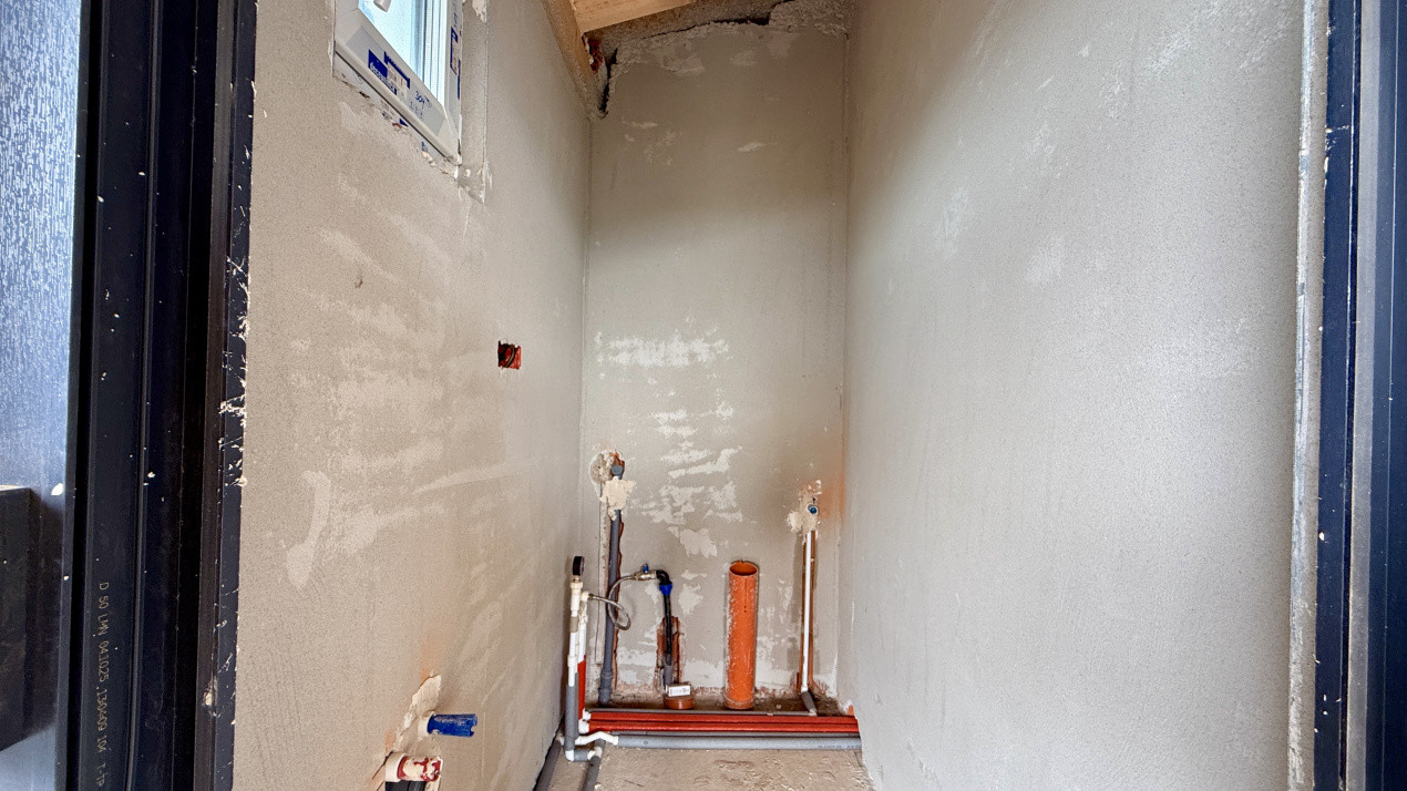 Duplex de vanzare, 3 camere pe parter + pod - Mosnita Veche 14, foxfort.ro