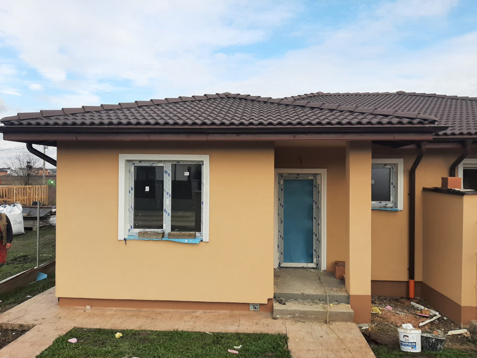 Duplex cu 4 camere, Pozitie excelenta - Mosnita Noua 1, foxfort.ro