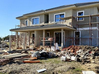 Duplex 3 camere, despartit prin camera tehnica, in spate la Lidl