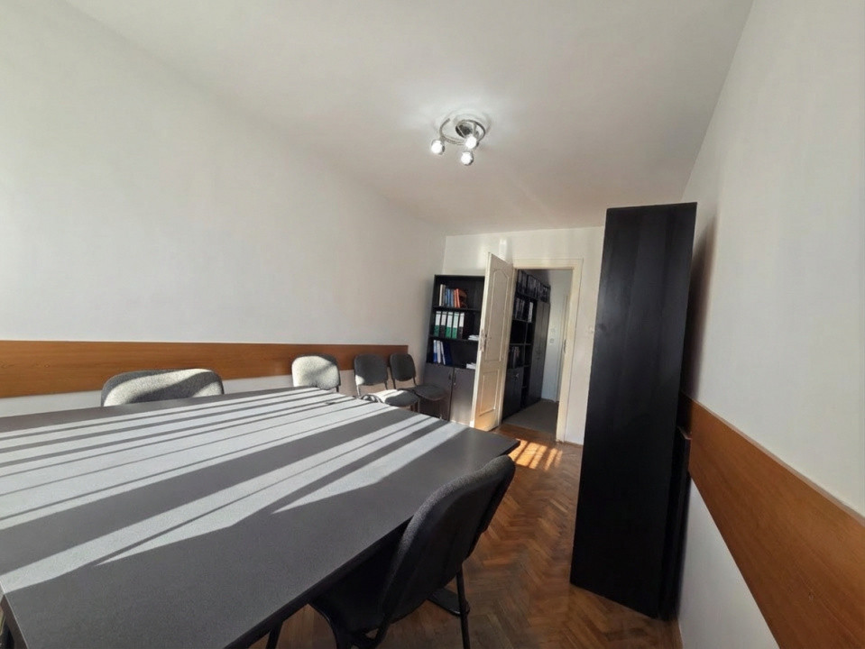 Apartament 2 camere de vanzare in Arad, Strada Praporgescu, locuinta / birou 7, foxfort.ro