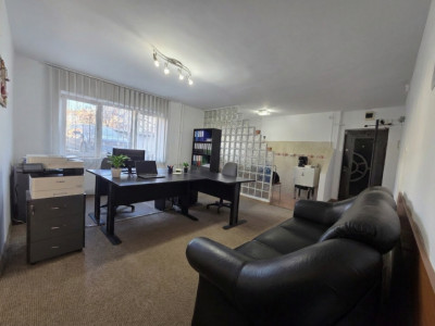 Apartament 2 camere de vanzare in Arad, Strada Praporgescu, locuinta / birou imagine mica 3, foxfort.ro