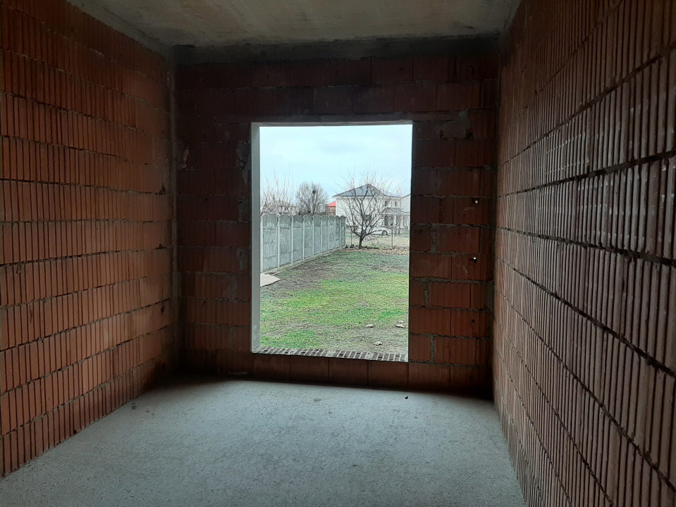 Casa individuala cu 5 camere de vanzare in localitatea Dumbravita 4, foxfort.ro