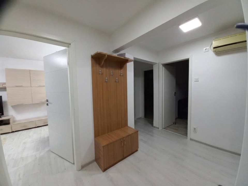 Apartament cu 4 camere de vanzare in Timisoara, zona Lipovei 6, foxfort.ro