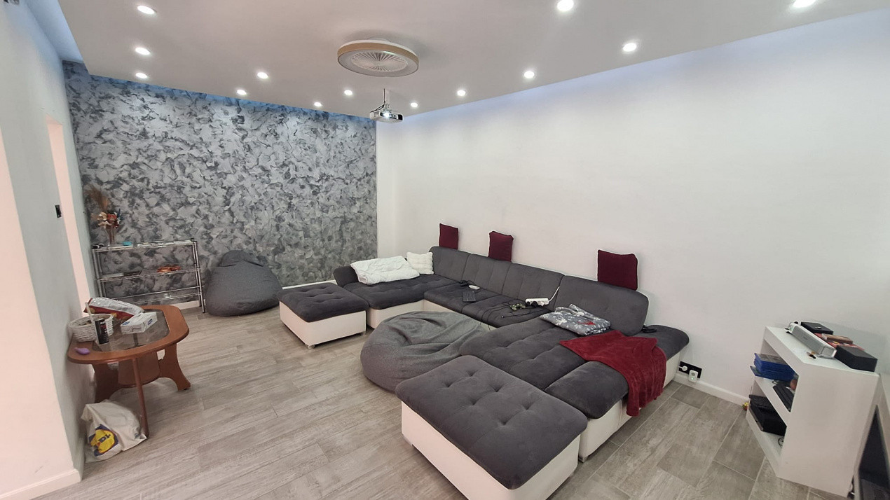 Casa individuala cu 6 camere de vanzare in zona Iosefin 4, foxfort.ro