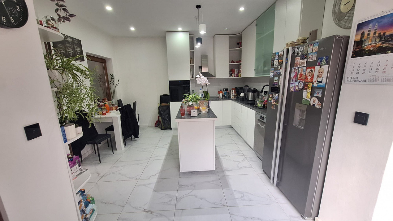 Casa individuala cu 6 camere de vanzare in zona Iosefin 7, foxfort.ro