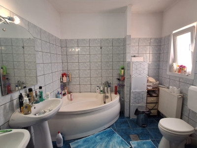 Casa individuala cu 6 camere de vanzare in zona Iosefin imagine mica 3, foxfort.ro