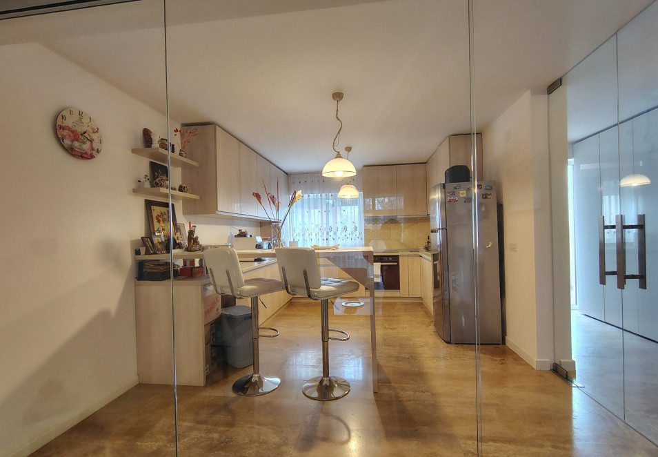 Casa insiruita - 3 camere, 107 mp utili in ansamblu privat (2987 mp), Dumbravita 1, foxfort.ro