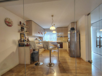 Casa insiruita - 3 camere, 107 mp utili in ansamblu privat (2987 mp), Dumbravita