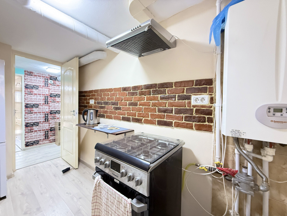 Apartament cu 3 camere de vanzare in Timisoara, zona Centrala 10, foxfort.ro