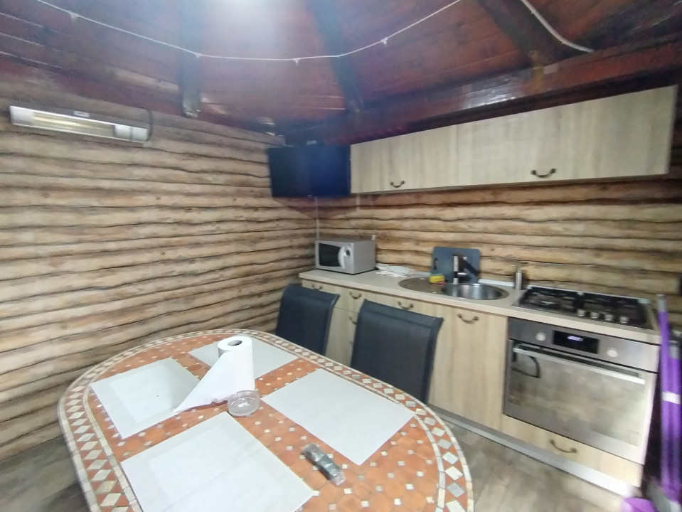 Casa cu 4 camere de vanzare in localitatea Timisoara, zona Fratelia 14, foxfort.ro