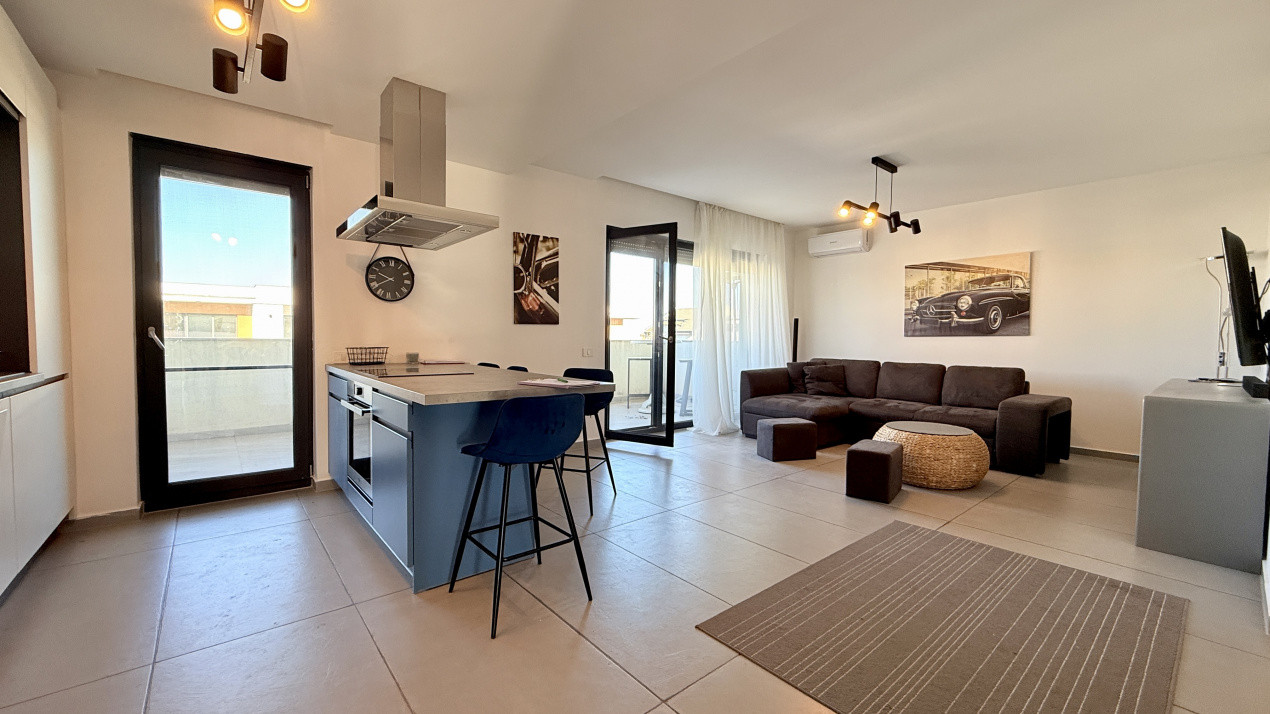 Apartament de inchiriat cu 3 camere, 98 mp utili - Dumbravita 1, foxfort.ro