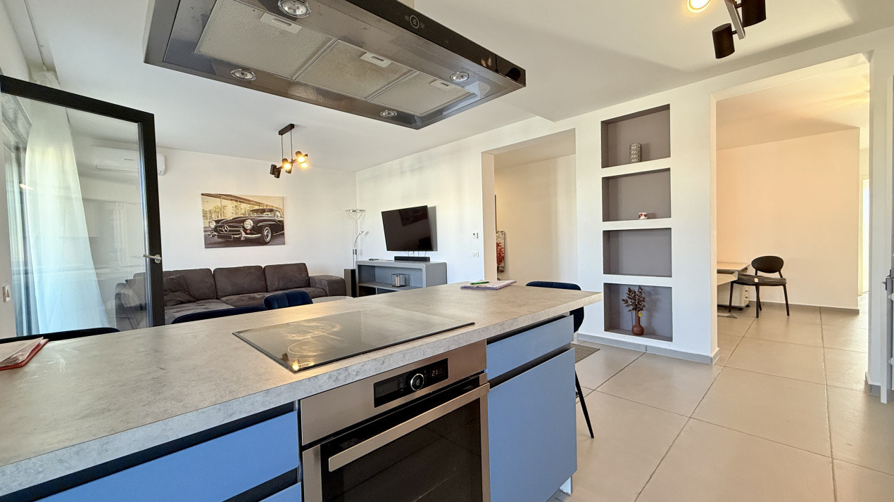 Apartament de inchiriat cu 3 camere, 98 mp utili - Dumbravita 3, foxfort.ro