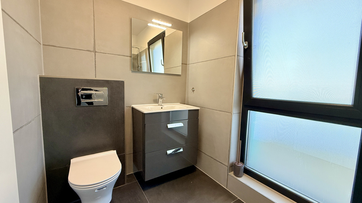 Apartament de inchiriat cu 3 camere, 98 mp utili - Dumbravita 10, foxfort.ro