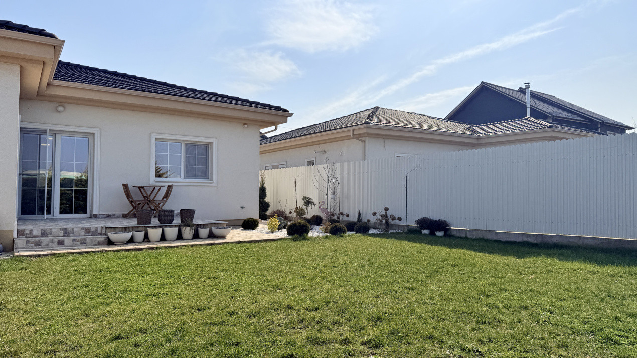 Duplex de vanzare, 3 camere + 2 bai - mobilat si utilat - Mosnita Noua 25, foxfort.ro