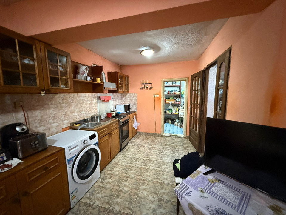 Casa individuala cu 6 camere si teren de 850 mp de vanzare - zona Modern 7, foxfort.ro