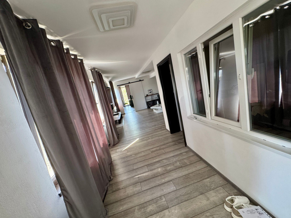 Casa individuala cu 6 camere si teren de 850 mp de vanzare - zona Modern 22, foxfort.ro