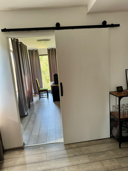 Casa individuala cu 6 camere si teren de 850 mp de vanzare - zona Modern 29, foxfort.ro