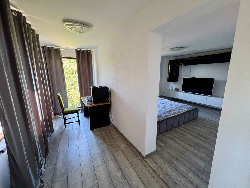 Casa individuala cu 6 camere si teren de 850 mp de vanzare - zona Modern 34, foxfort.ro