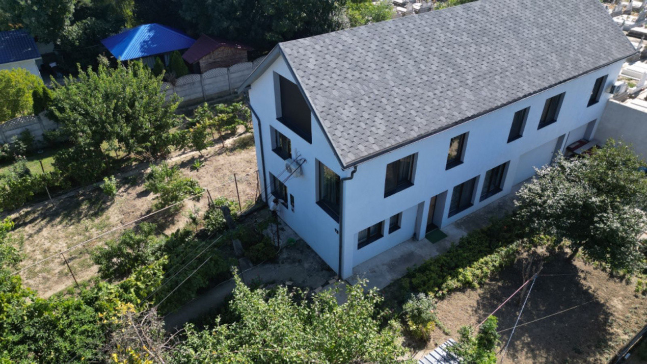 Casa individuala cu 6 camere si teren de 850 mp de vanzare - zona Modern 35, foxfort.ro