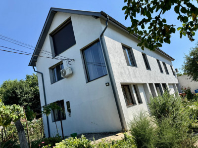 Casa individuala cu 6 camere si teren de 850 mp de vanzare - zona Modern