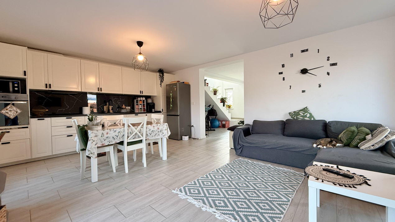 Duplex de vanzare in Sacalaz, 4 camere + 2 bai si toate utilitatile 3, foxfort.ro