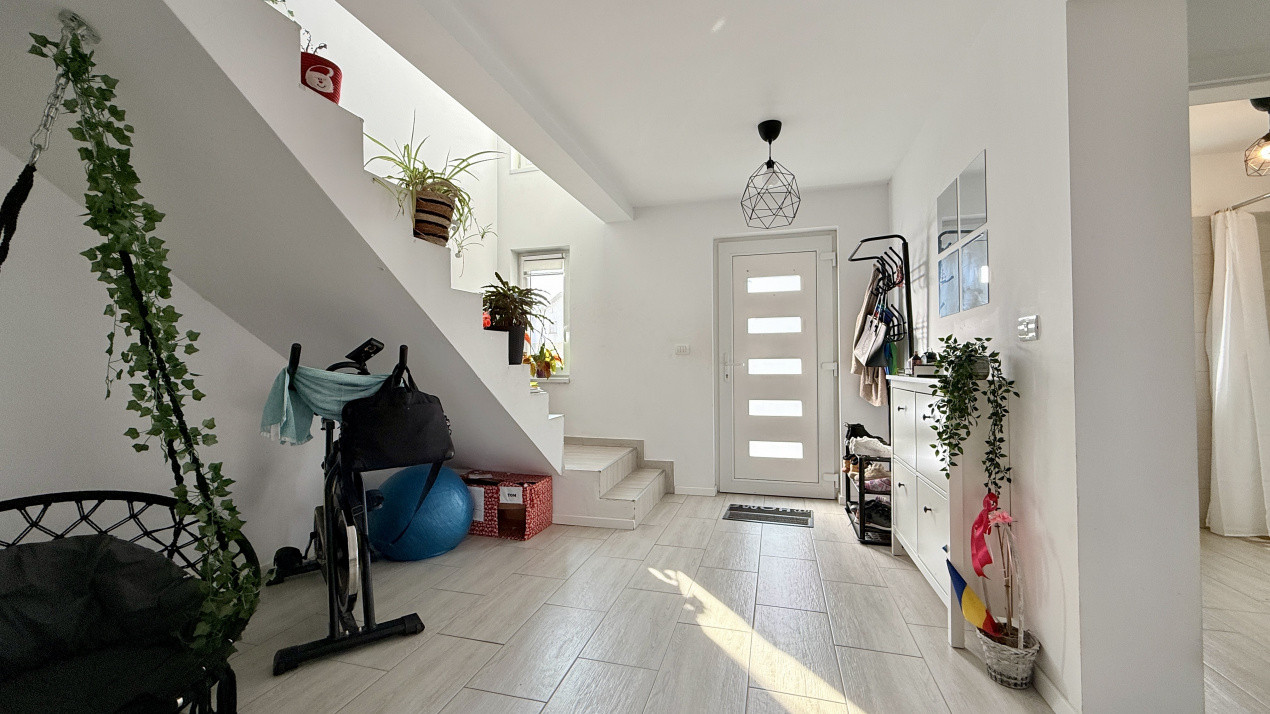 Duplex de vanzare in Sacalaz, 4 camere + 2 bai si toate utilitatile 13, foxfort.ro