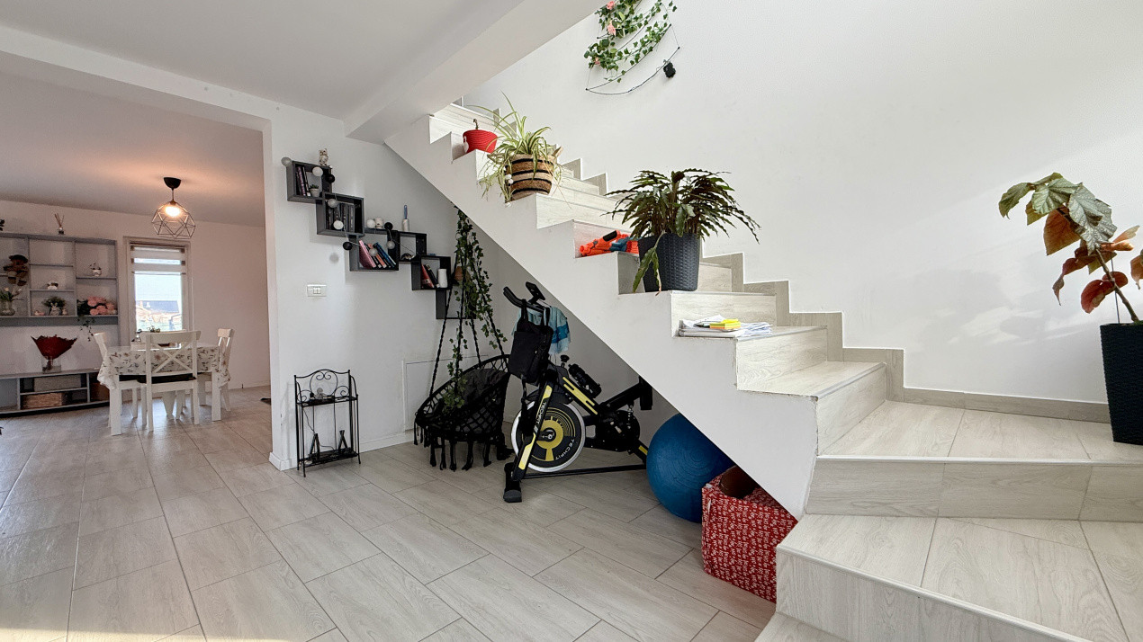 Duplex de vanzare in Sacalaz, 4 camere + 2 bai si toate utilitatile 14, foxfort.ro