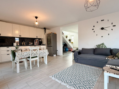 Duplex de vanzare in Sacalaz, 4 camere + 2 bai si toate utilitatile imagine mica 3, foxfort.ro