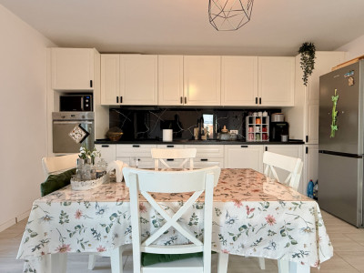 Duplex de vanzare in Sacalaz, 4 camere + 2 bai si toate utilitatile imagine mica 5, foxfort.ro