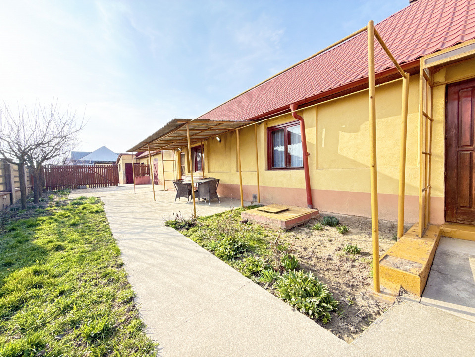 Casa individuala cu 6 camere de vanzare in localitatea Sacalaz, zona Centrala 1, foxfort.ro