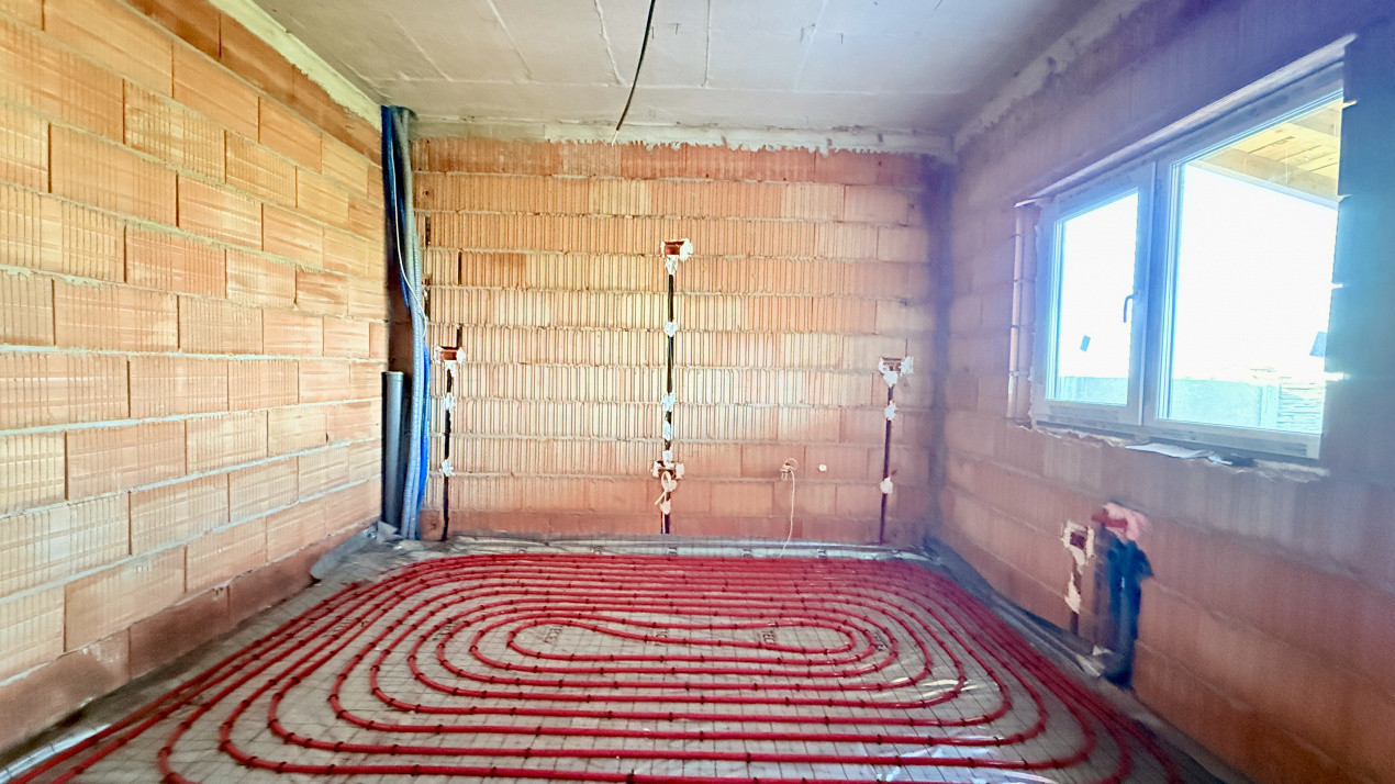 Duplex de vanzare 3 camere + pod mansardabil - Mosnita Veche 5, foxfort.ro