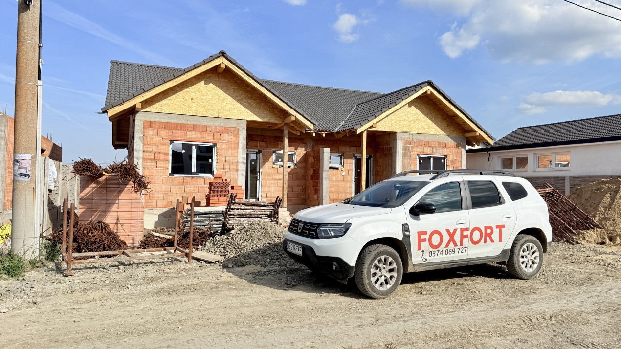 Duplex de vanzare 3 camere + pod mansardabil - Mosnita Veche 10, foxfort.ro