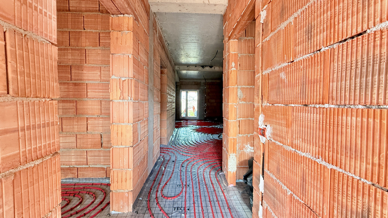 Duplex de vanzare 3 camere + pod mansardabil - Mosnita Veche 11, foxfort.ro