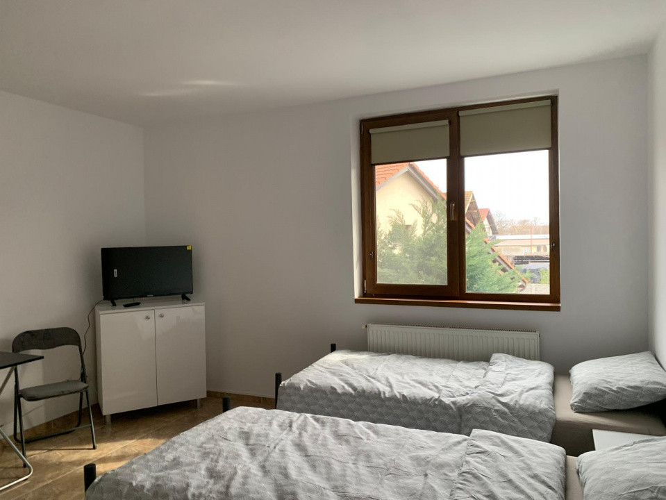 Casa individuala cu 16 camere de inchiriat, zona Sag 4, foxfort.ro